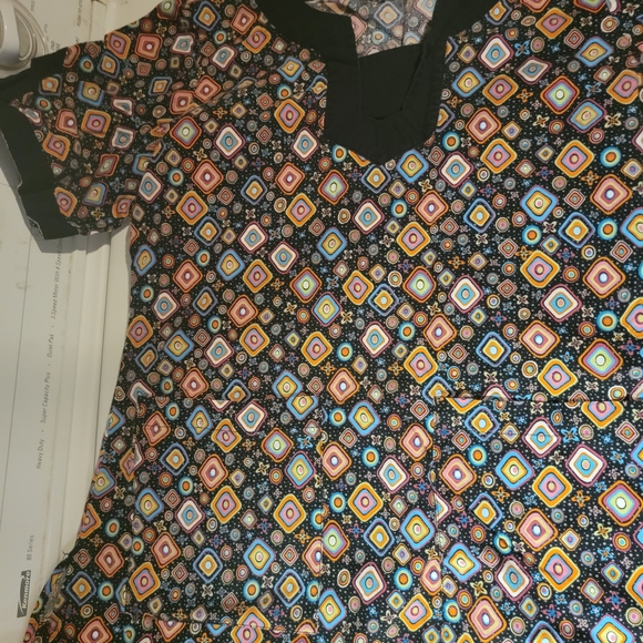 Peaches Scrub - Picture 1 of 2